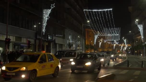 Tráfico Nocturno Navidad Bucarest — Vídeos de Stock