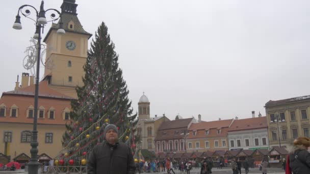 ブラゾフ旧市街のクリスマスツリー — ストック動画
