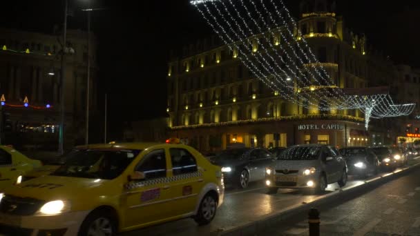 Coches Victory Avenue Cerca Del Hotel Capitol — Vídeo de stock