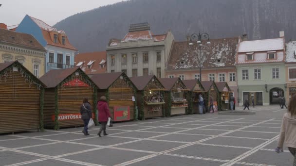 Kerststalletjes Oude Binnenstad Van Brasov — Stockvideo