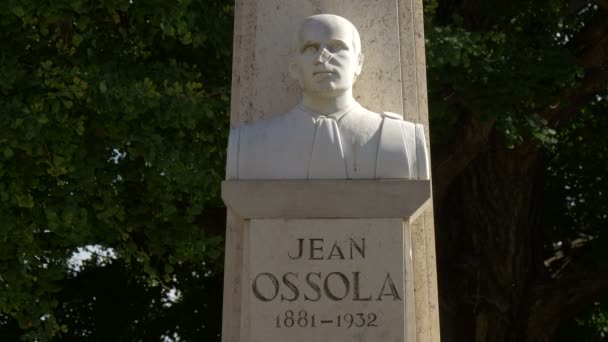 Jean Ossola Byst Staty Grasse — Stockvideo