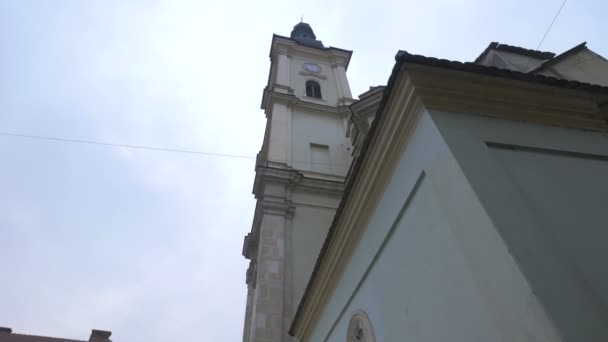 Vista Ângulo Baixo Uma Torre Igreja — Vídeo de Stock