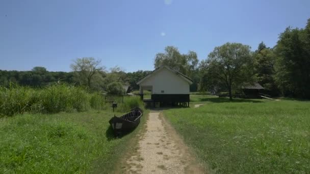 Maison Bateau Près Lac — Video