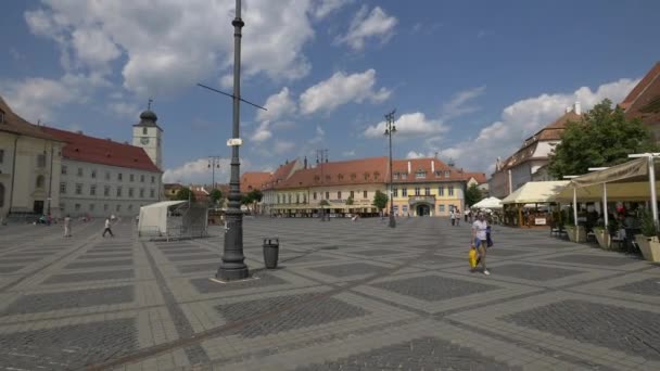 Μεγάλη Πλατεία Στη Μεσαιωνική Πόλη Του Σίμπιου — Αρχείο Βίντεο