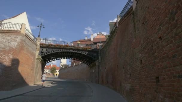 Χαμηλή Γωνία Της Γέφυρας Liars Sibiu — Αρχείο Βίντεο