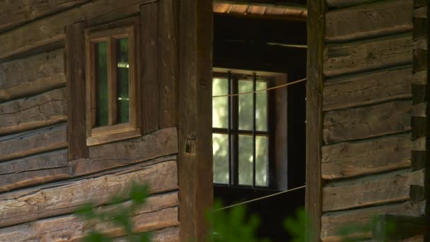 木造の家の入口 — ストック動画