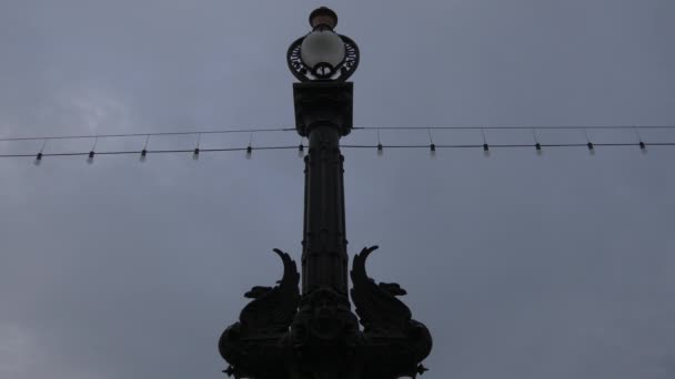 Low Angle Lamp Post Sculptures — Vídeos de Stock