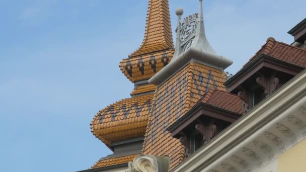 Incline Telhado Edifício Decorado — Vídeo de Stock