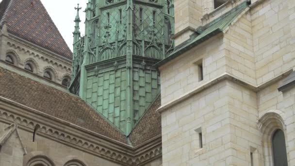 Κλίση Του Πύργου Του Καθεδρικού Ναού Του Pierre — Αρχείο Βίντεο