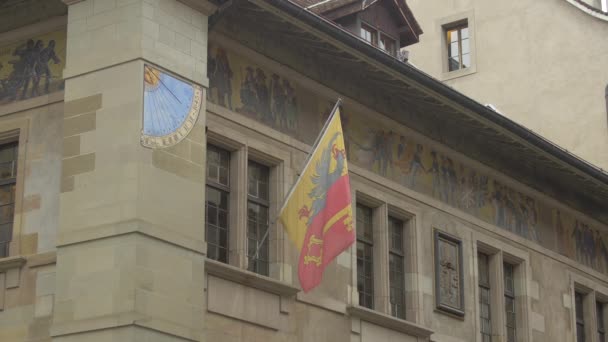 Drapeau Genevois Agitant Bâtiment — Video