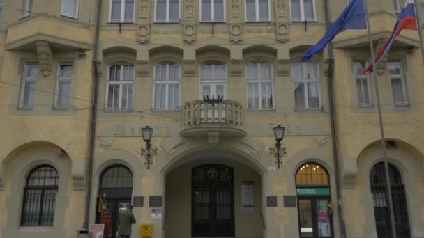 Ptuj Belediye Sarayı Nın Yukarısında — Stok video