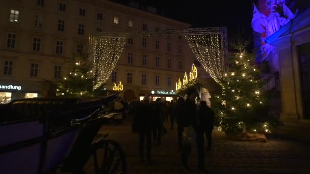 Stephansplatz Gece Noel Pazarı — Stok video