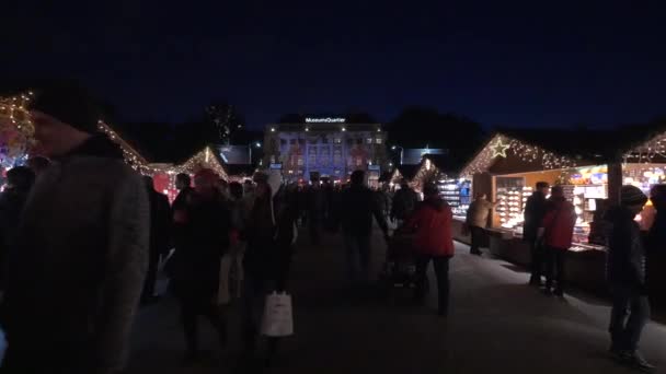 Visitar Mercado Navidad Cerca Museumsquartier — Vídeo de stock