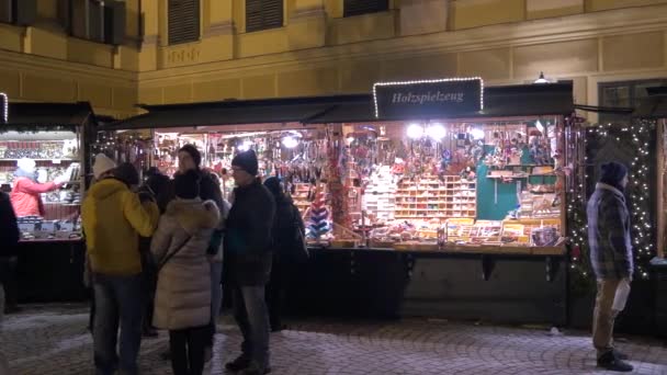 Puestos Con Souvenirs Mercado Navidad — Vídeos de Stock