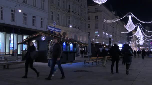 Walking Wooden Stalls Graben Street — Stock Video