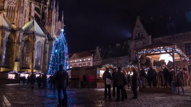 Nachtelijke Tijdspanne Het Praagse Kasteel Met Kerstmis — Stockvideo
