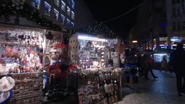 Сувенирные Лавки Рождественской Ярмарке — стоковое видео