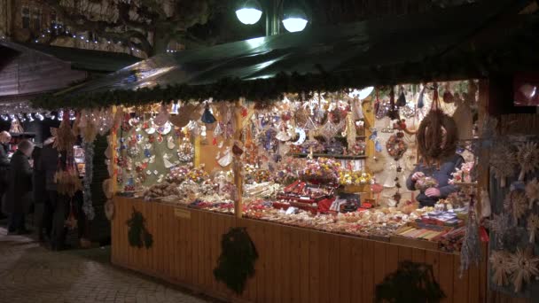 Σουβενίρ Stall Στη Φρανκφούρτη Χριστουγεννιάτικη Αγορά — Αρχείο Βίντεο