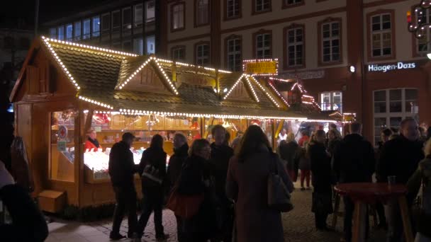 Деревянный Киоск Рождественском Рынке Франкфурте — стоковое видео