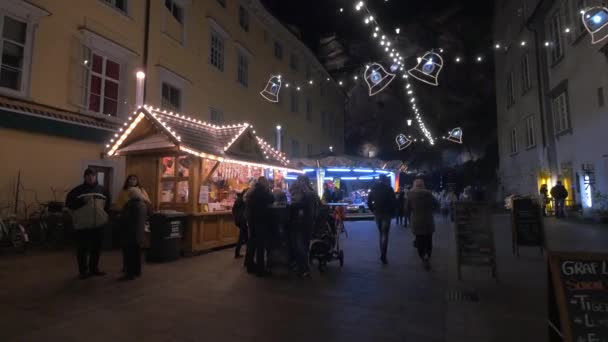 Familias Visitando Mercado Navidad Graz — Vídeos de Stock