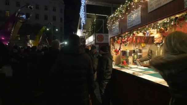 Estaciones Bebidas Mercado Navidad Graz — Vídeos de Stock