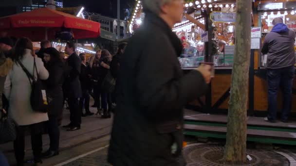 Relaxing Food Stall Christmas Market — Stock Video
