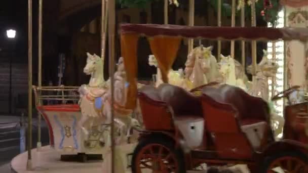 Carrousel Een Kerstmarkt — Stockvideo