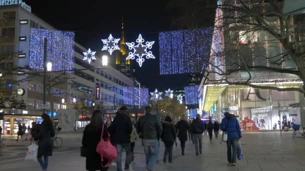 Caminar Por Calle Zeil Navidad — Vídeo de stock