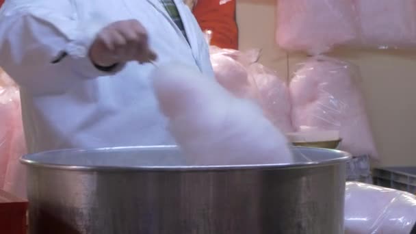 View Selling Cotton Candy — Stock Video