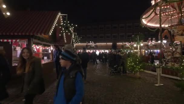Visitando Mercado Navidad Infantil Nuremberg — Vídeos de Stock