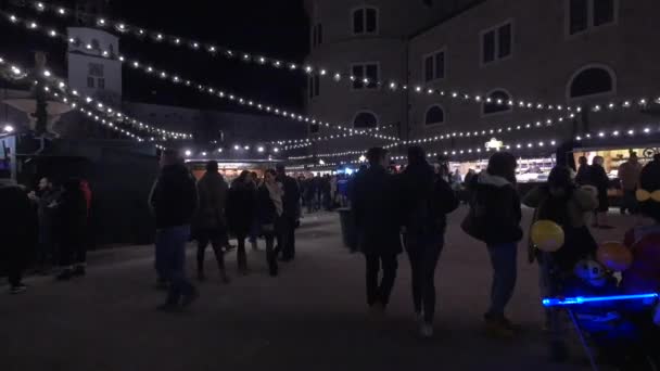 Passeggiata Notturna Mercatino Natale — Video Stock