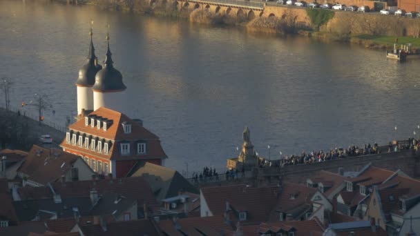 Turistas Puente Viejo Heidelberg — Vídeos de Stock