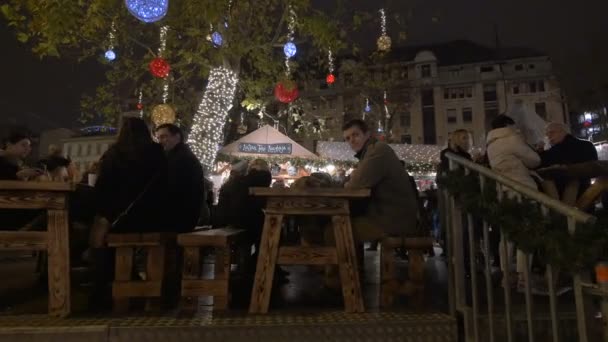 Ludzie Restauracji Świeżym Powietrzu Boże Narodzenie — Wideo stockowe