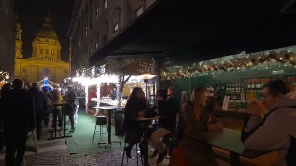 People Outdoor Restaurant Budapest — Stock Video