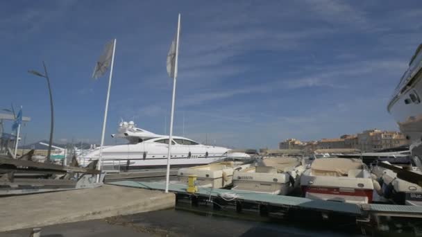 Segelboote Vor Anker Port Saint Tropez — Stockvideo