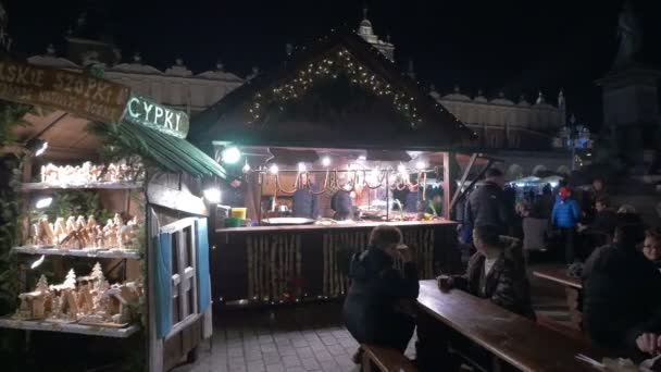 Odpočinek Vánočním Trhu Krakově — Stock video