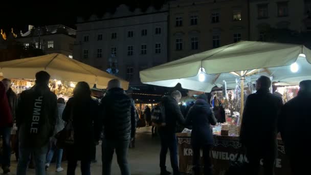 Άνθρωποι Πόδια Στην Κρακοβία Χριστουγεννιάτικη Αγορά — Αρχείο Βίντεο