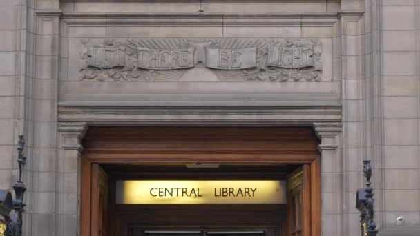 Напис Над Входом Бібліотеки — стокове відео