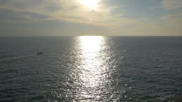 Лодка Плывущая Морю — стоковое видео
