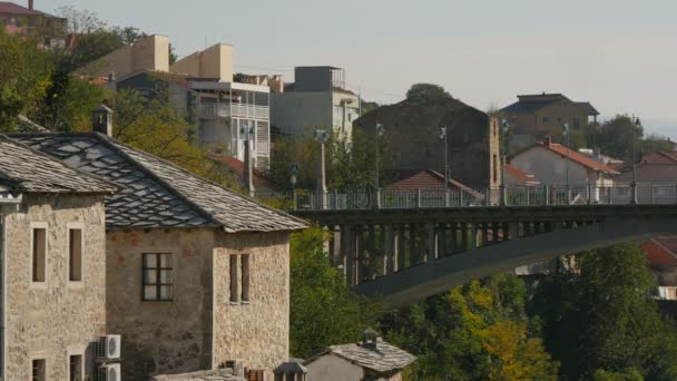 Gebouwen Bij Karinski Brug Mostar — Stockvideo