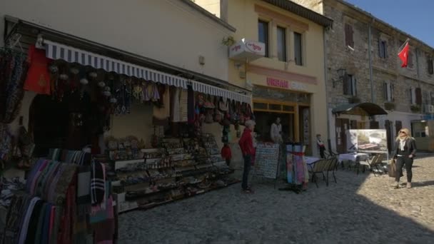 Winkel Met Souvenirs Mostar — Stockvideo