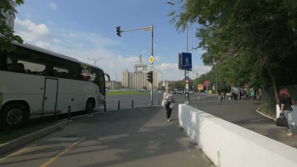 Huis Van Vrije Pers Gezien Verte — Stockvideo