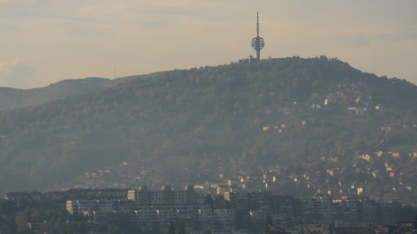 Torre Televisión Hum Hill — Vídeo de stock