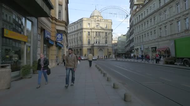 萨拉热窝的Marsala Tita街 — 图库视频影像