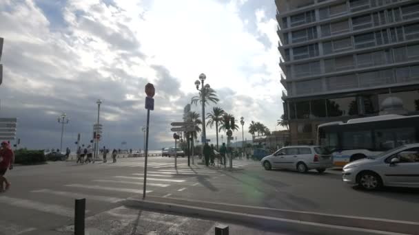 Straßenverkehr Der Uferpromenade Von Nizza — Stockvideo