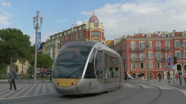 Tram Che Rotola Una Strada Città — Video Stock