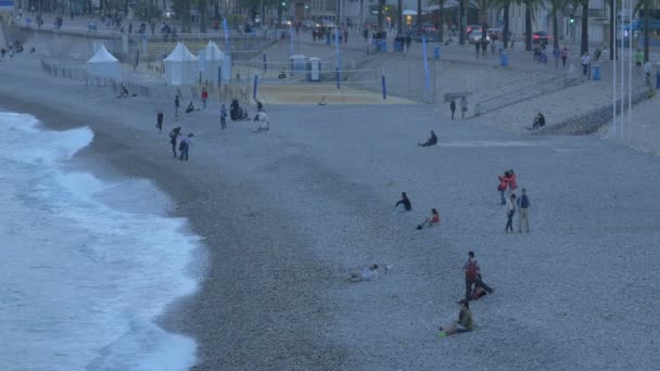 Gente Playa Por Tarde — Vídeo de stock