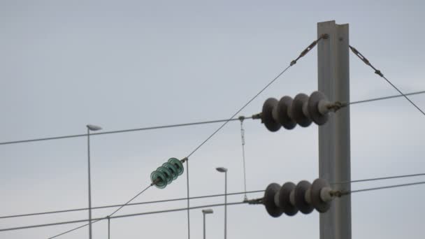 Kabel Overhead Pada Tiang Utilitas — Stok Video