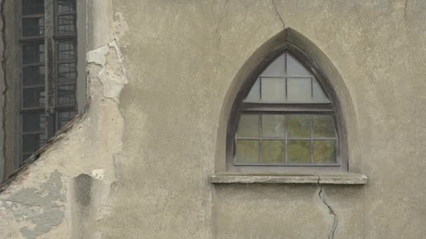 Vista Ventana Del Arco Apuntado — Vídeo de stock