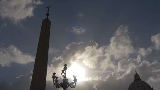 云彩和埃及方尖碑 — 图库视频影像